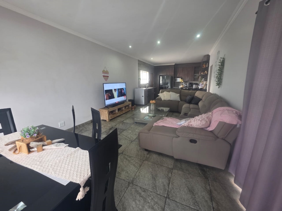 To Let 2 Bedroom Property for Rent in Vaalpark Free State